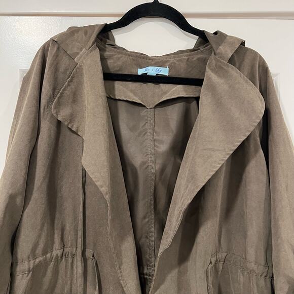 She + Sky Olive Green Light Jacket‎ with Hood and Cinched Waist Size M - Picture 3 of 9